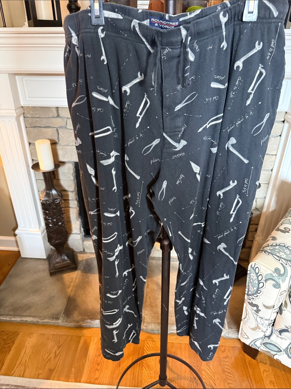 Roundtree & Yorke Black Jogger Pants with White Tool Print